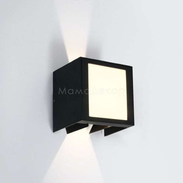 Настінний світильник One Light 67440A/AN/W Wall Adjustable Beams